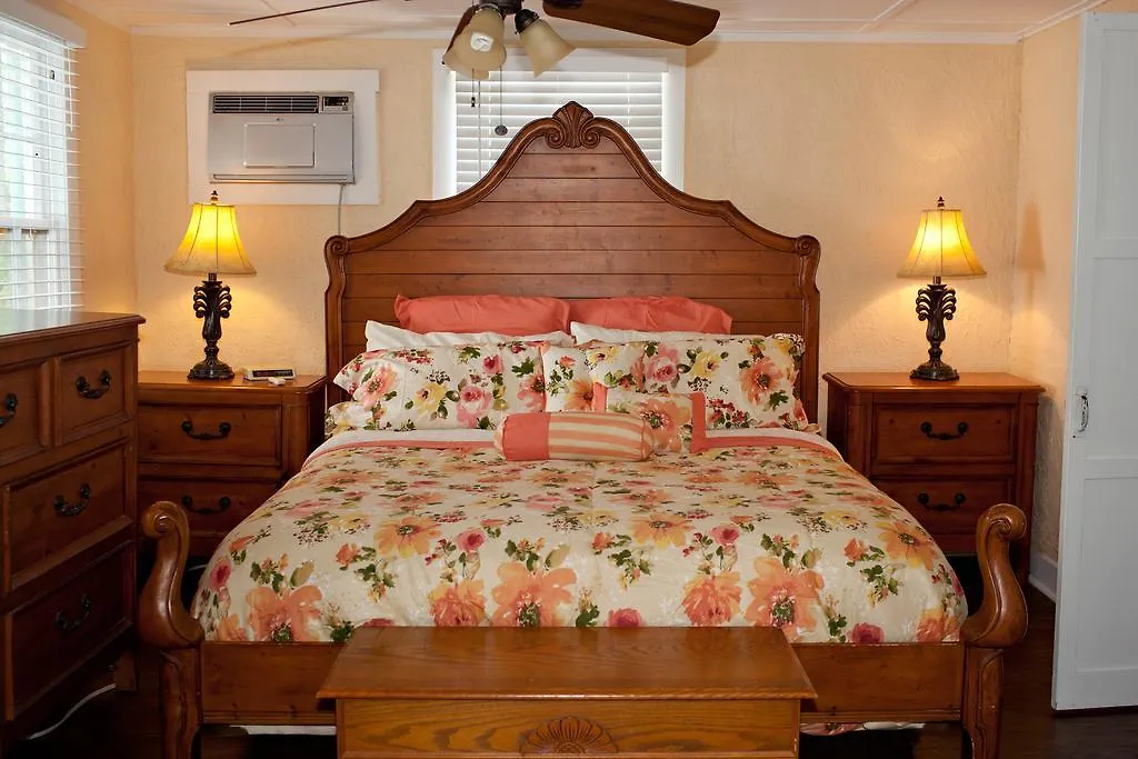 Seaport Inn Key West 2*,